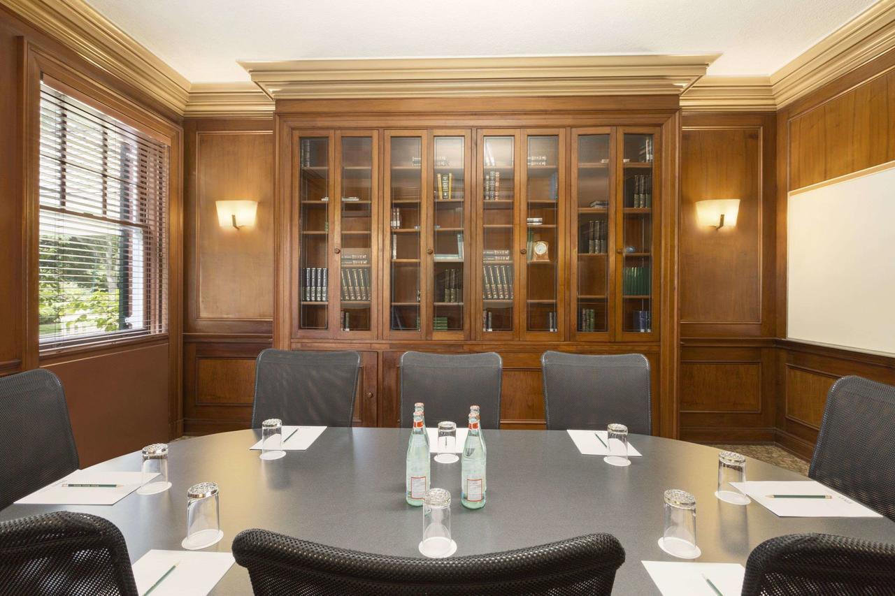 Ivey Spencer Leadership Centre Hotell London Exteriör bild
